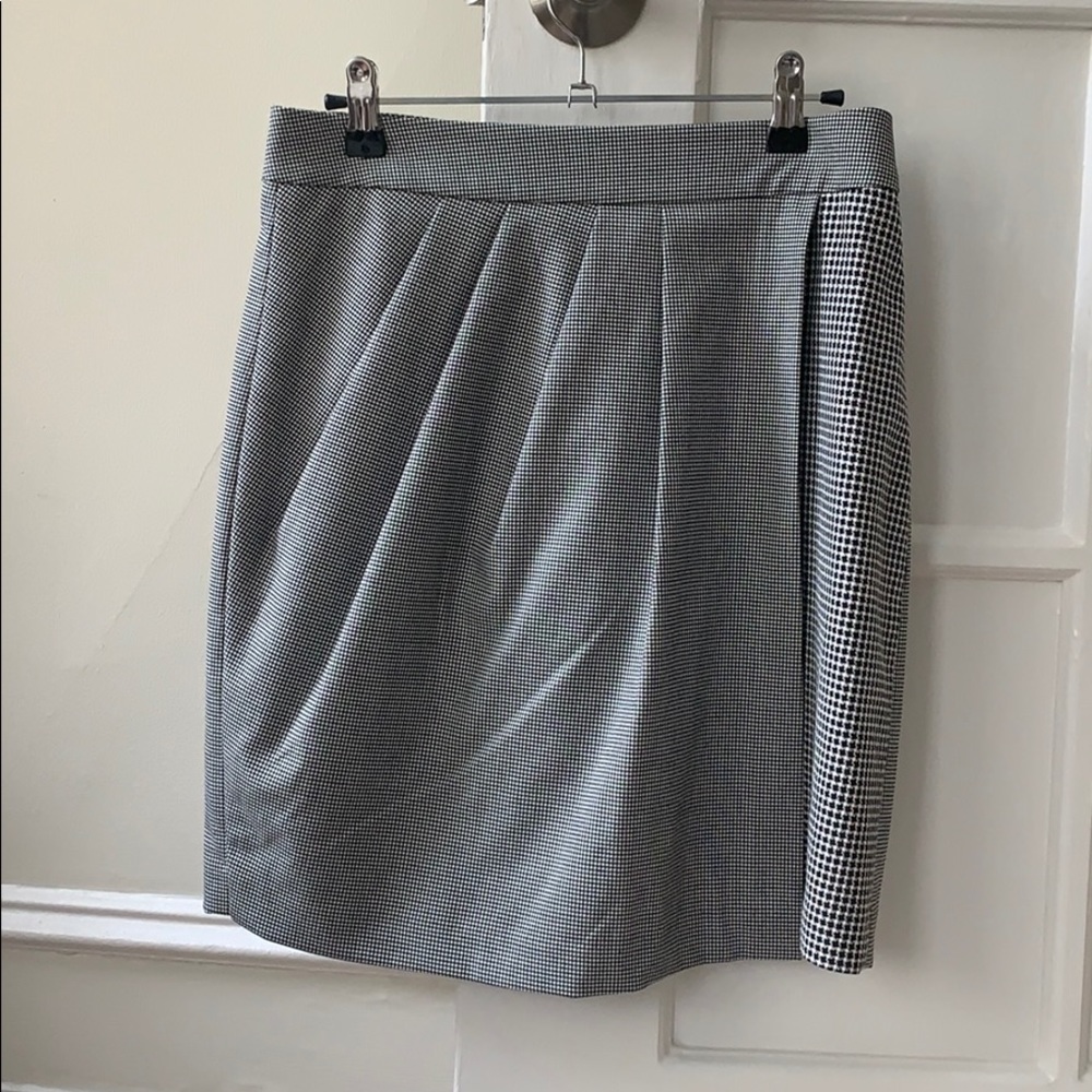 Club Monaco multi checkered pleated skirt